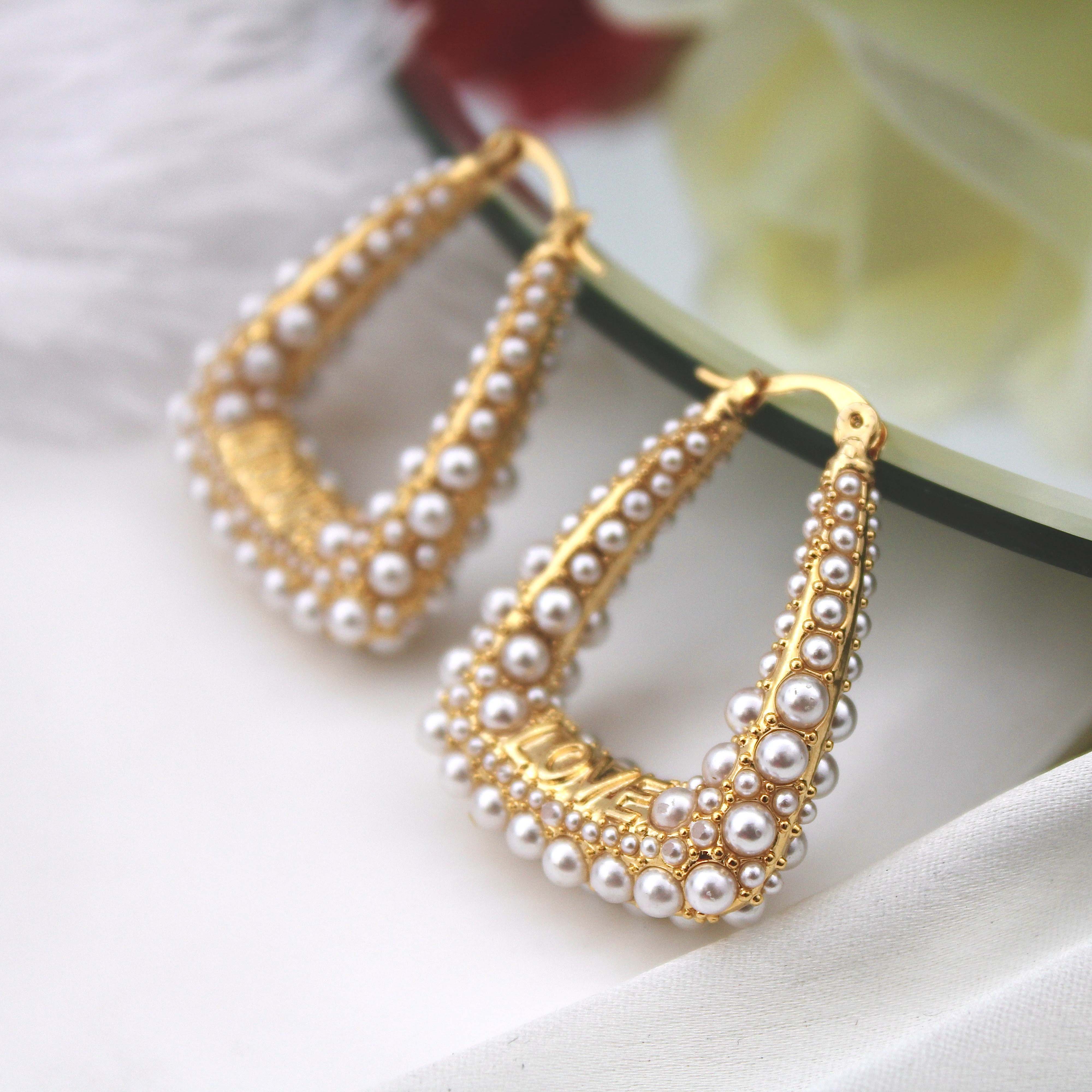 Imitation Pearls Hoop Earrings